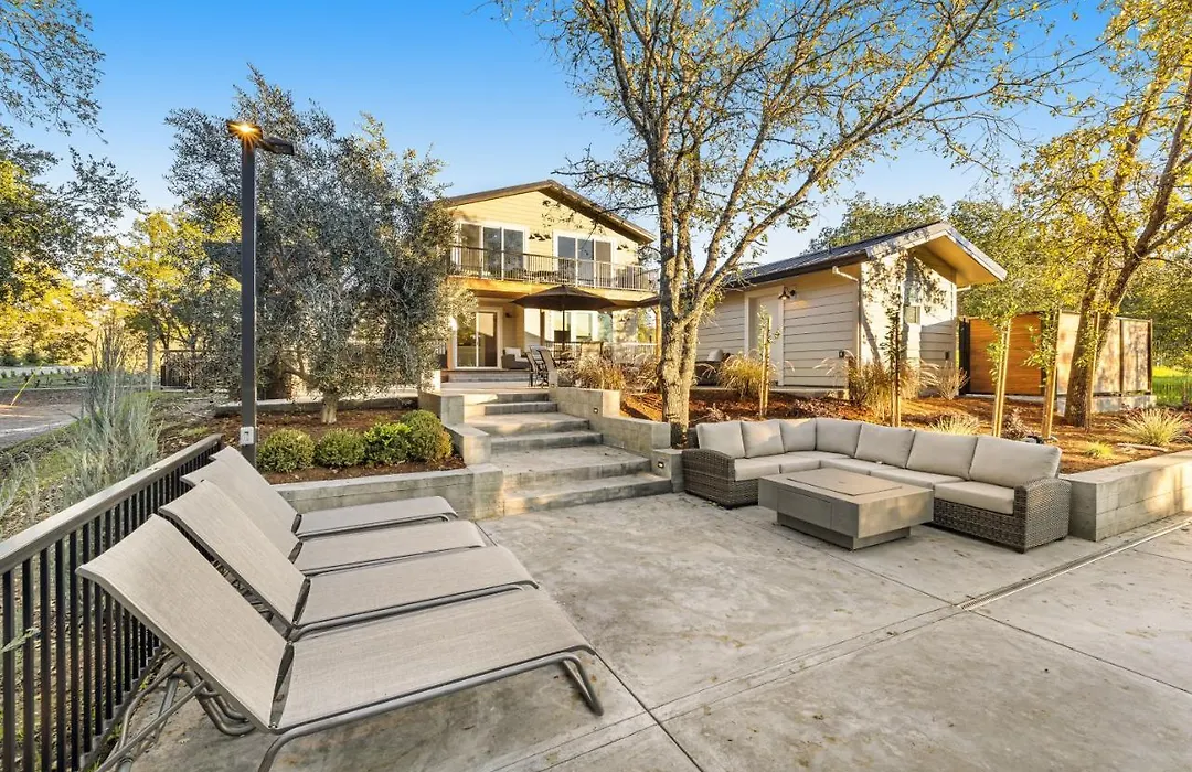 Healdsburg Luxury-1