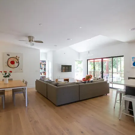 Canopy House-2