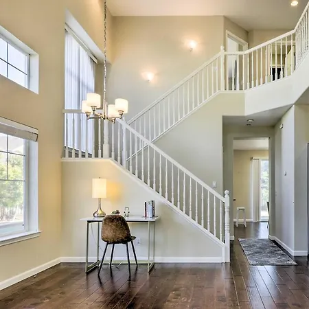 Wine Country Vacation Home With Fireplace!-2