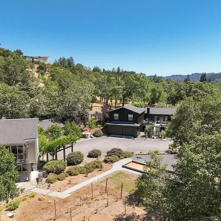 Wc Oasis With Hot Tub - Wine Tastings Included-2
