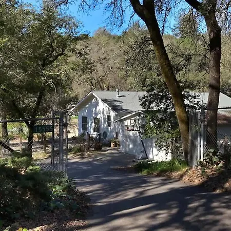 Homestead With Pool And Hot Tub - Wine Tastings Included-3